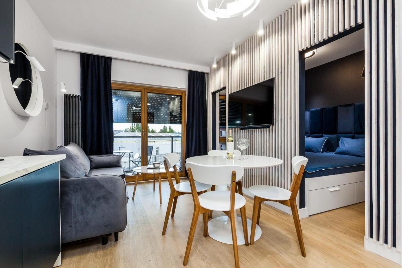 Uroczy Apartament W Centrum Starego Miasta Danzig Exterior foto