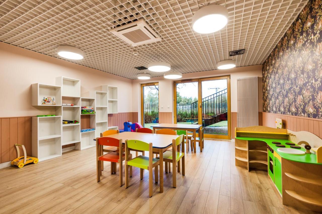 Uroczy Apartament W Centrum Starego Miasta Danzig Exterior foto