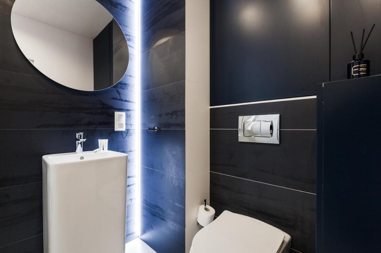 Uroczy Apartament W Centrum Starego Miasta Danzig Exterior foto